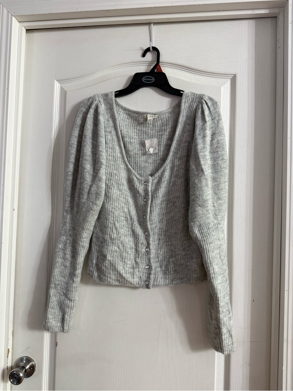 Cato Women’s Gray Jeweled Button Sweater NWT Sz M. O-4